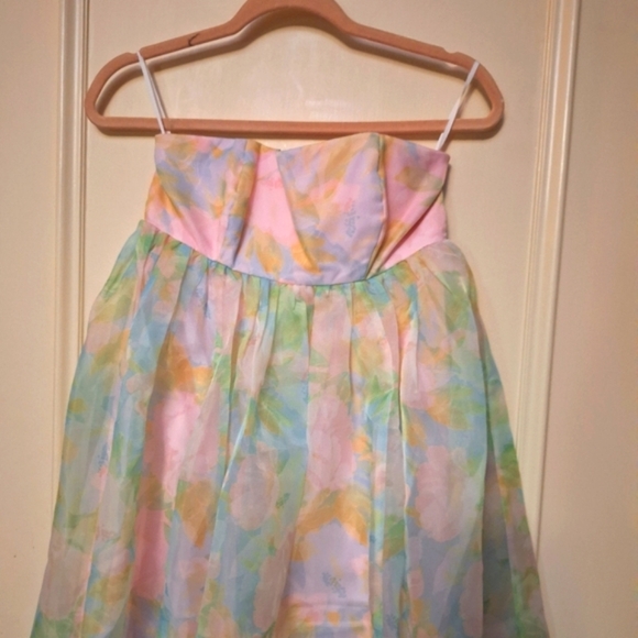 SELKIE x Maison Amory strapless puff dress - Picture 3 of 5